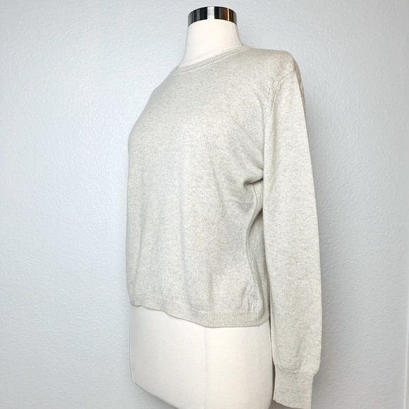 Of Course Women's Heather Beige Lightweight Crew Neck Sweater Size M - Picture 4 of 6